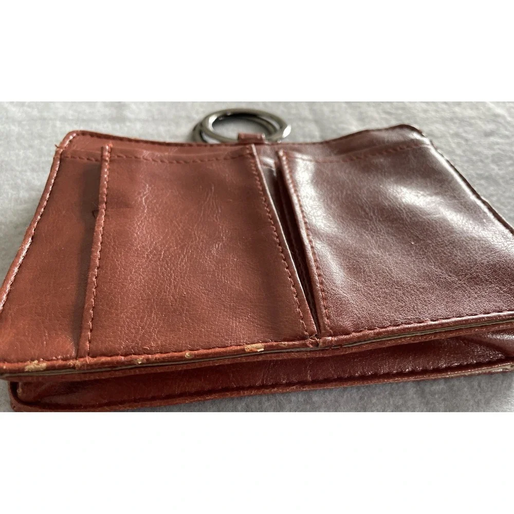 Pouchee wallet has